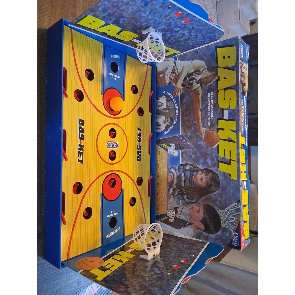 Bas-Ket basketball game ages 5+ vintage family fun tabletop action block party